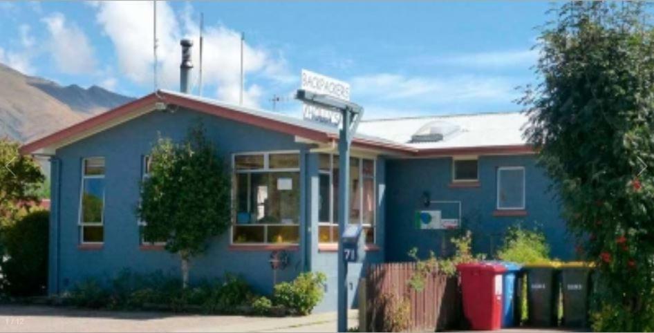 Holly'S Backpackers Wanaka Exterior photo